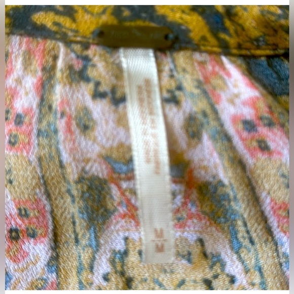 Size medium/ good condition/ brand Free people - Picture 3 of 4